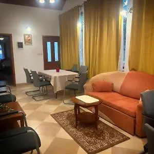 Borsos Vendeghaz Apartment Nagykoru
